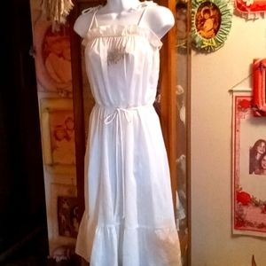Vintage 80's,White,Super Sexy Sundress with Floral Embroidery & White Knit Shrug